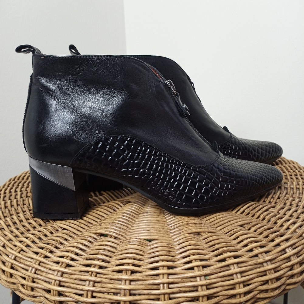 Hispanitas Larken Black booties Size 39 1/2